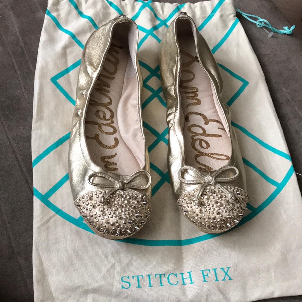 GUC! Sam Edelman Stud Flat - Picture 2 of 9
